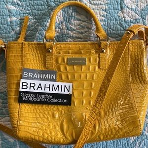 Brahmin Mini Arno Sol Glossy Arno purse. Melbourne Glossy leather collection.